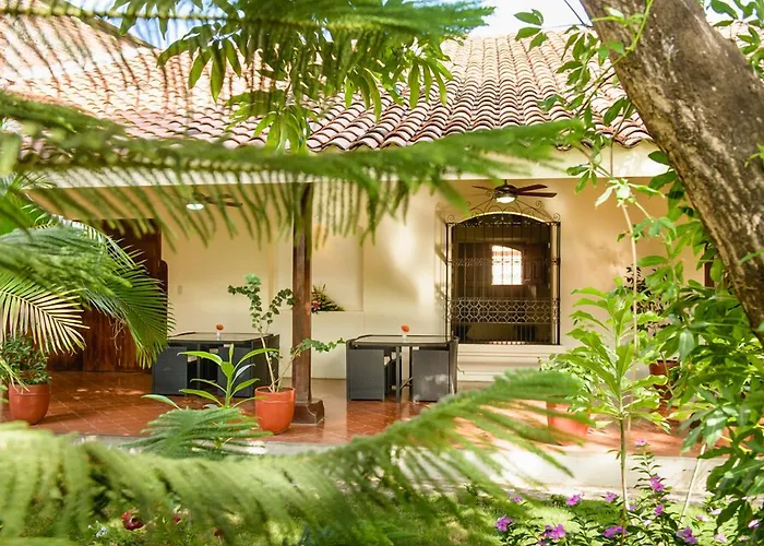 Hotel Flor De Sarta